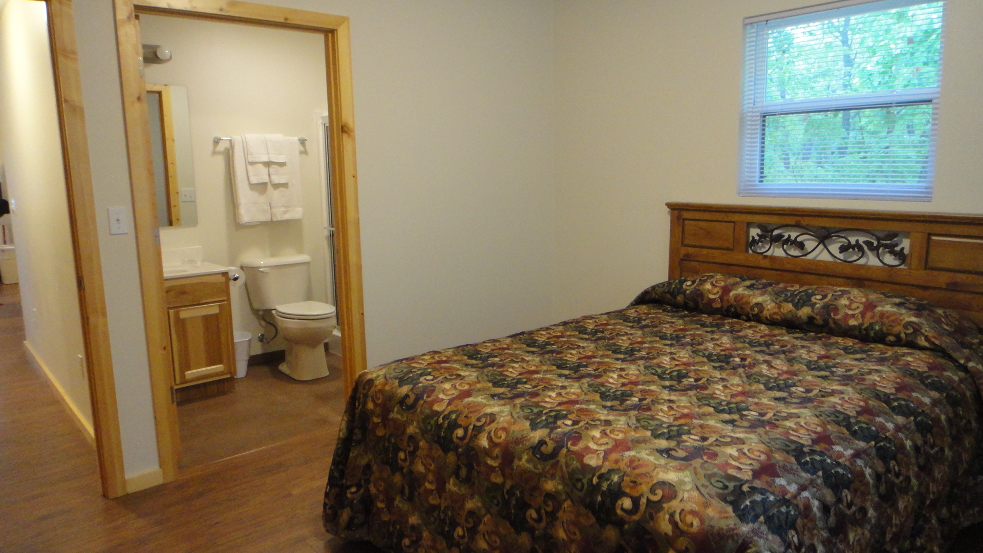 Timber Ridge Resort at Mark Twain Lake. New cabin 25 the back porch